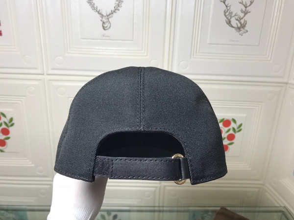 ブランド帽子側面デザイン